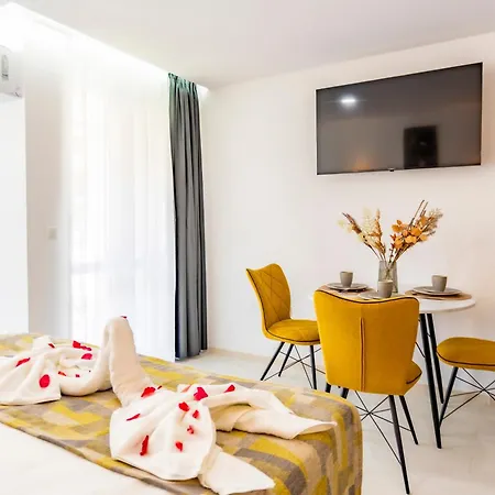 J'adore Secret Garden A&k Deluxe Apartament *